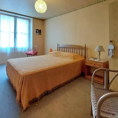 Stunning In Champeaux With Kitchen Moisenay